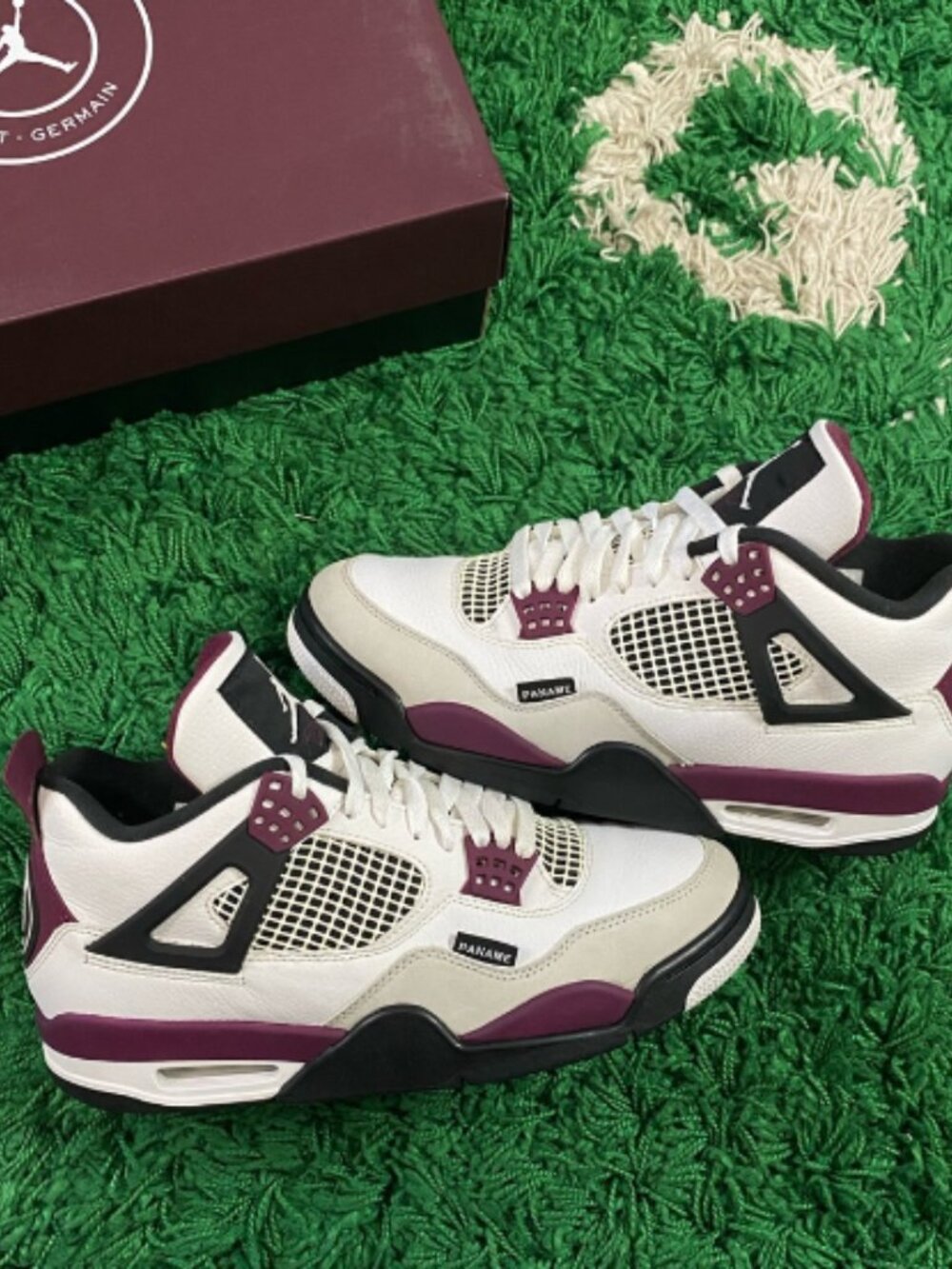 Nike Air Jordan 4 Retro PSG Paris Saint-Germain